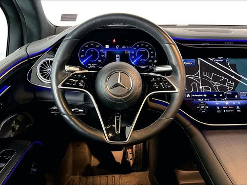 Used 2023 Mercedes-Benz EQS 580 4MATIC SUV image 5