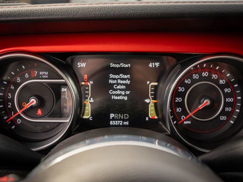 Used 2020 Jeep Gladiator Rubicon w/ Uconnect 4C Nav & Sound Group image 19