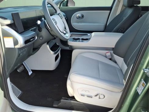 New 2026 Hyundai Ioniq 9 Calligraphy image 13