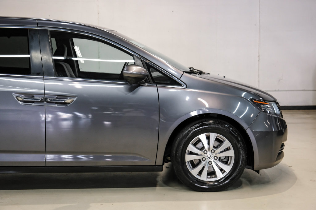 Used 2016 Honda Odyssey SE image 9