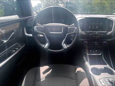 Used 2021 GMC Terrain SLE w/ Driver Convenience Package FWD image 5