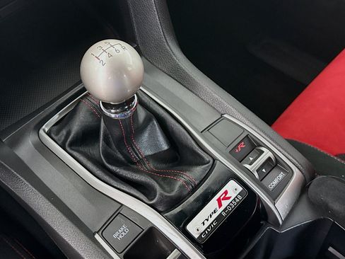 Used 2017 Honda Civic Type R image 20