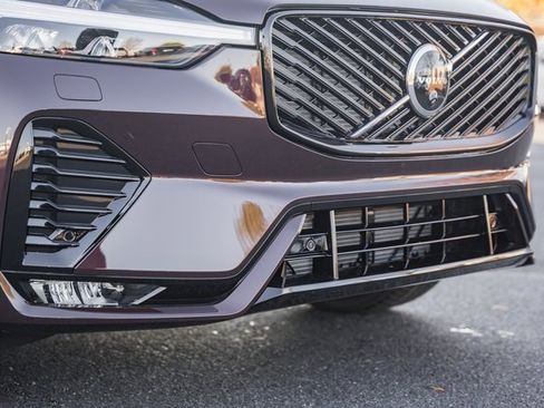 New 2026 Volvo XC60 B5 Ultra w/ Protection Package Premier image 12