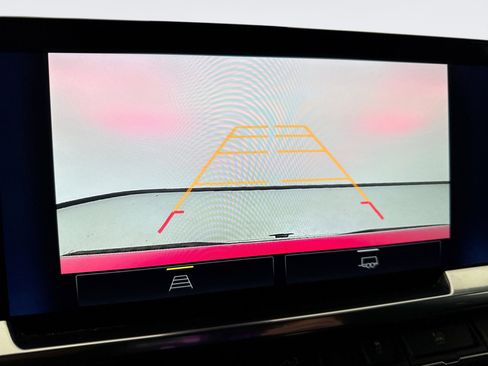 Used 2024 Chevrolet Silverado 1500 LT image 15