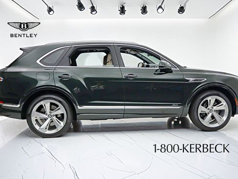 Certified 2023 Bentley Bentayga AWD/4WD image 13