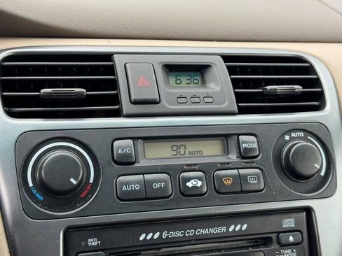 Used 2001 Honda Accord EX image 17