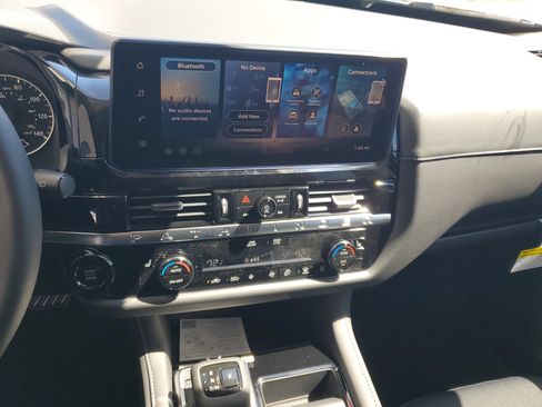 New 2026 Nissan Pathfinder SV image 7