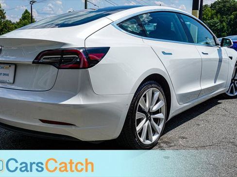 Used 2019 Tesla Model 3 Mid Range RWD image 5