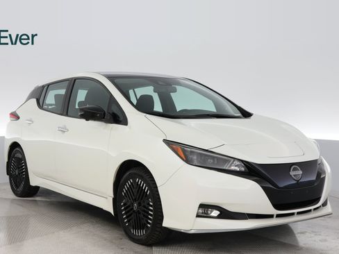 Used 2024 Nissan Leaf SV Plus FWD image 12