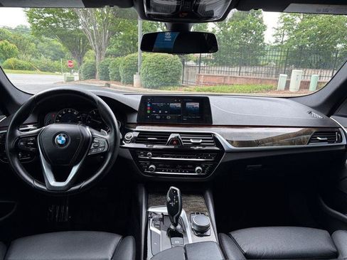 Used 2017 BMW 540i RWD image 16