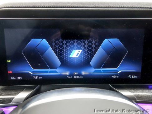 Used 2023 BMW i7 xDrive60 w/ Parking Assistance Package image 22