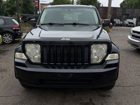 Used 2012 Jeep Liberty Sport AWD/4WD image 3
