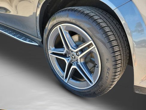 Certified 2025 Mercedes-Benz GLS 450 4MATIC image 37