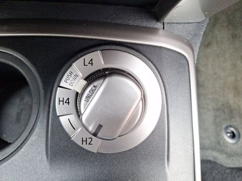 Used 2015 Toyota 4Runner SR5 image 22