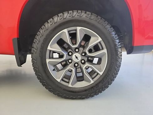 Used 2021 Chevrolet Silverado 1500 RST AWD/4WD image 11