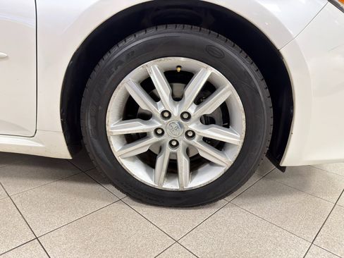 Used 2015 Toyota Avalon XLE image 11