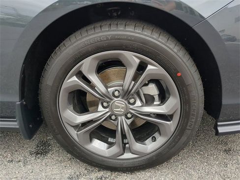 Used 2023 Honda Accord EX image 11