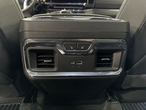 Used 2024 Chevrolet Silverado 3500 LTZ w/ LTZ Convenience Package image 28