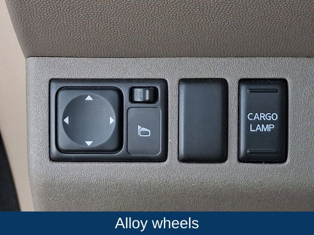 Used 2010 Nissan Frontier SE AWD/4WD image 8