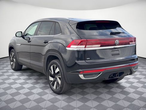 Used 2025 Volkswagen Atlas Cross Sport SE AWD/4WD image 3