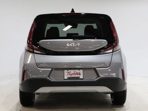 Used 2025 Kia Soul LX w/ LX Technology Package FWD image 7