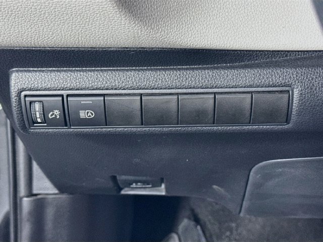 Used 2020 Toyota Corolla LE w/ LE Premium Package FWD image 10