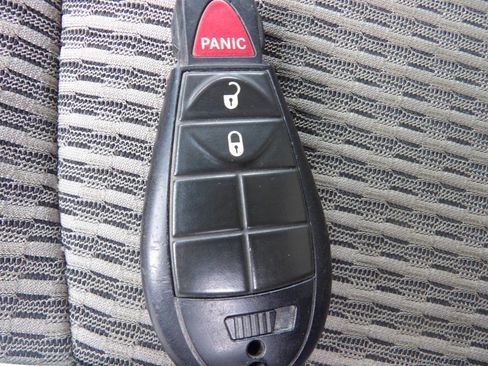 Used 2010 Dodge Ram 1500 Truck SLT image 13