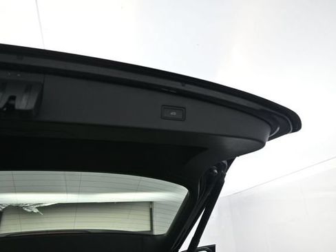 Used 2023 Volkswagen Tiguan SE FWD image 20
