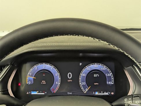 New 2025 Jeep Grand Cherokee Limited w/ Luxury Tech Group II image 19