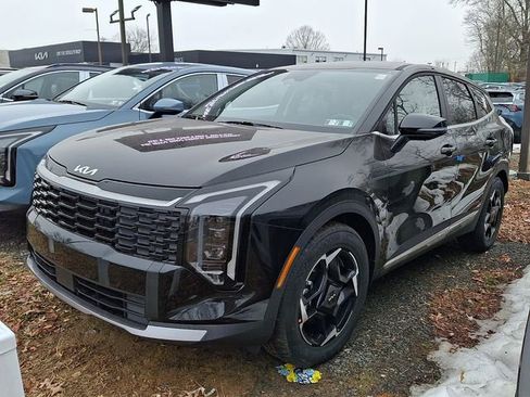 New 2026 Kia Sportage EX image 2