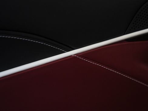 Used 2026 Ferrari Roma Spider RWD image 25