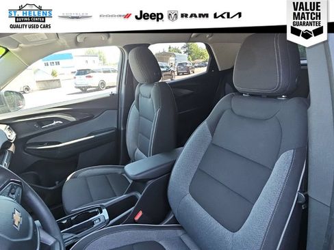 Used 2023 Chevrolet TrailBlazer LT FWD image 13