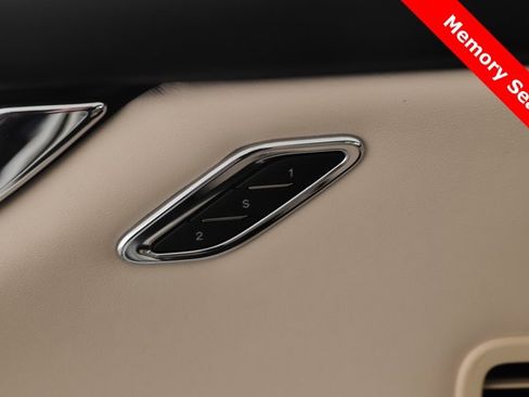 Used 2015 Maserati Quattroporte GTS image 19