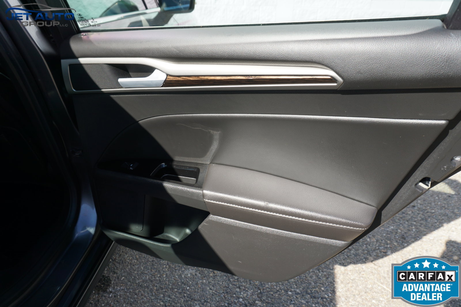 Used 2014 Ford Fusion SE w/ Equipment Group 502A FWD image 20