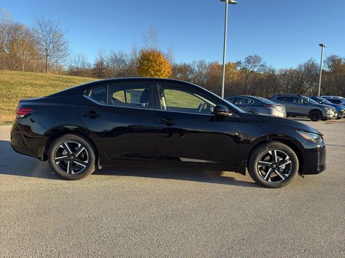 New 2025 Nissan Sentra SV image 4