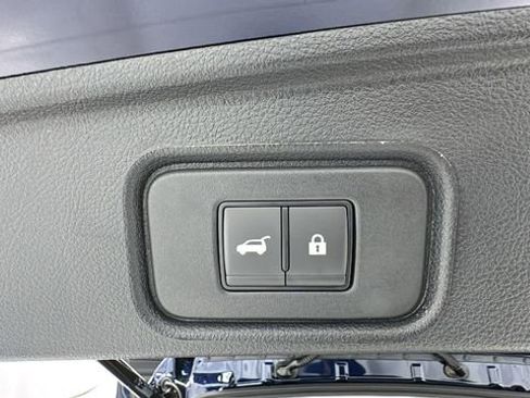 New 2026 Nissan Pathfinder SL AWD/4WD image 16