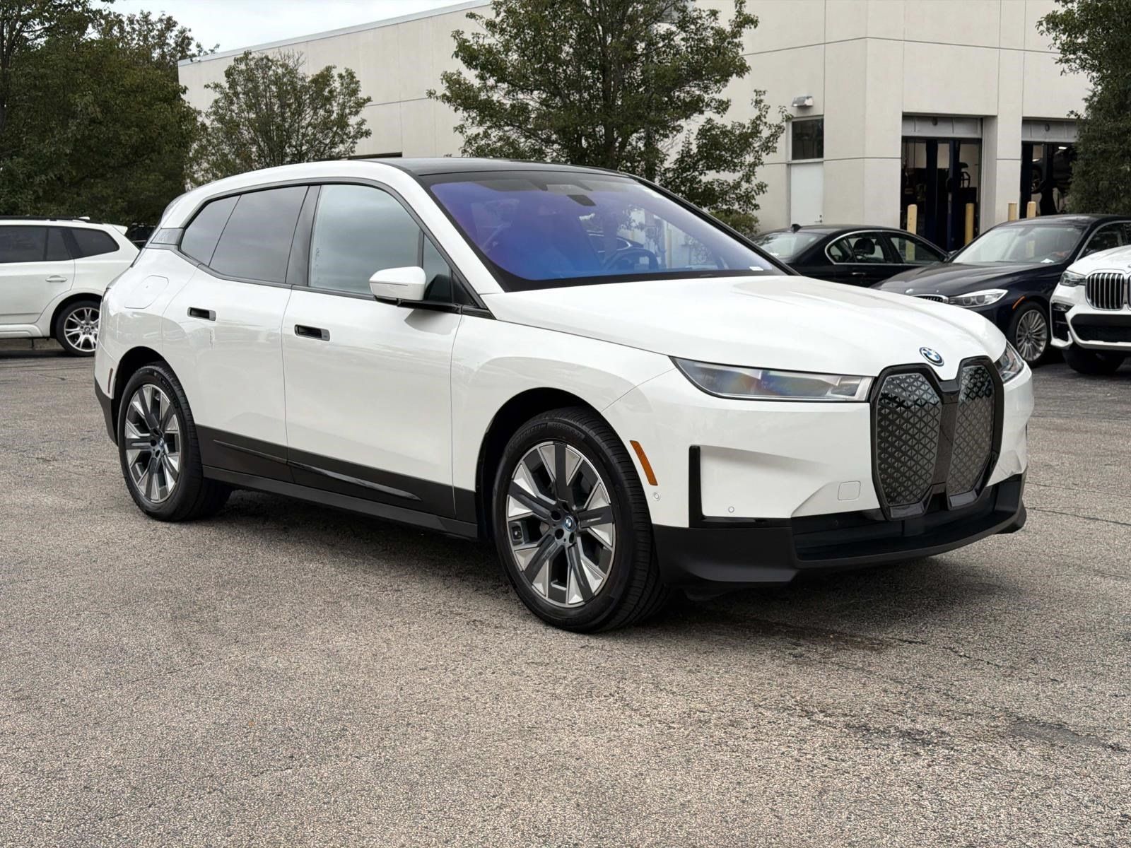 Certified 2024 BMW iX xDrive50 w/ Premium Package AWD/4WD image 6