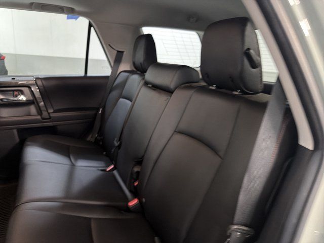 Used 2023 Toyota 4Runner TRD Off-Road Premium w/ Moonroof Package AWD/4WD image 8