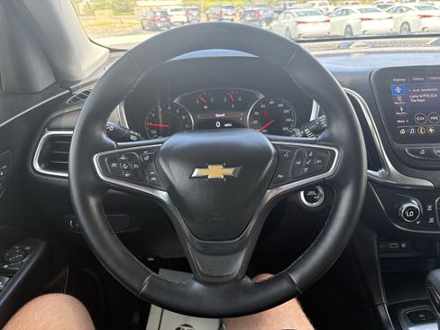 Used 2024 Chevrolet Equinox LT AWD/4WD image 20