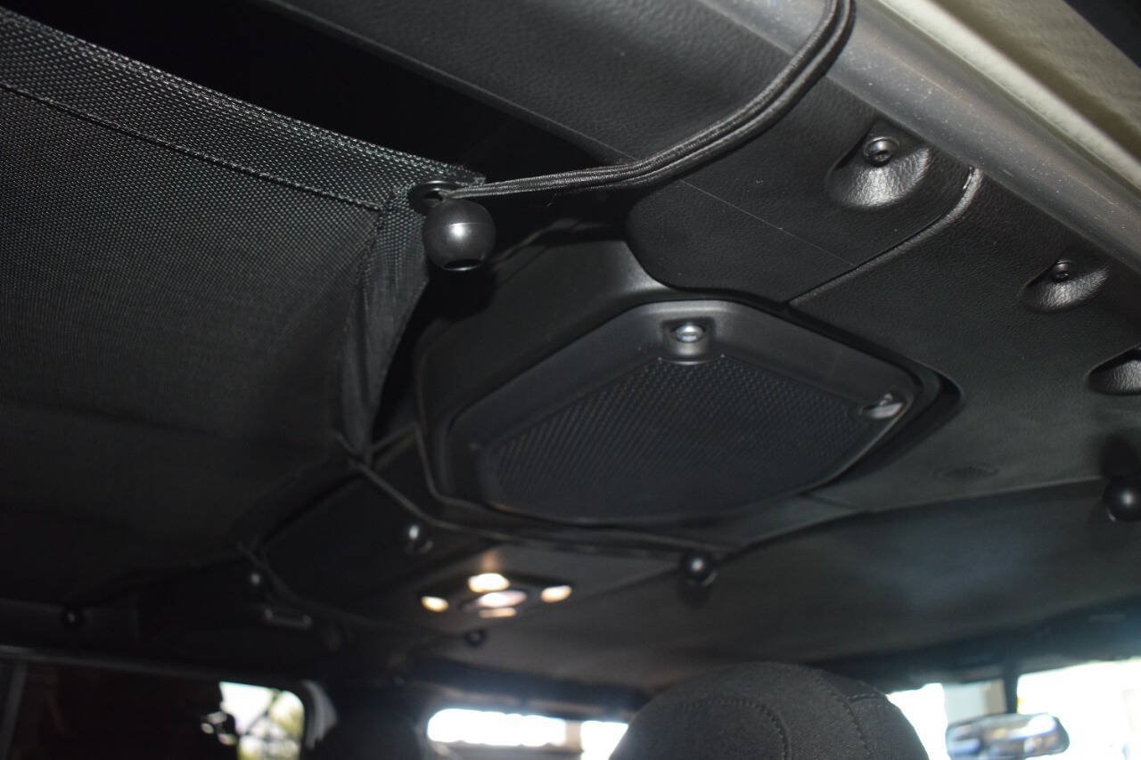 Used 2020 Jeep Wrangler Unlimited Sport AWD/4WD image 35