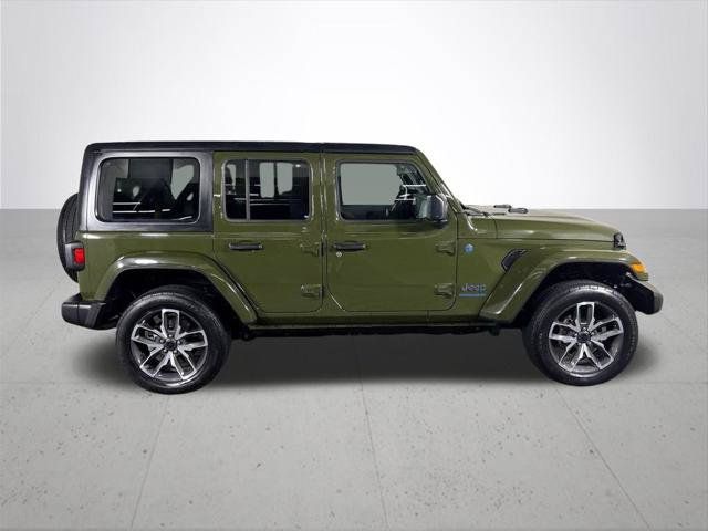 Certified 2024 Jeep Wrangler Unlimited AWD/4WD image 6