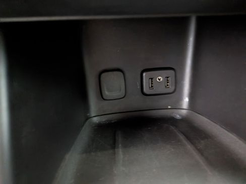 Used 2019 GMC Acadia SLE image 56