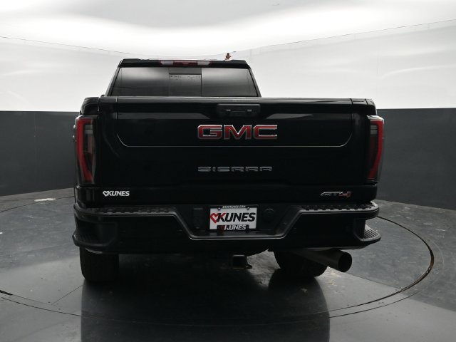 Used 2025 GMC Sierra 2500 AT4 AWD/4WD image 8