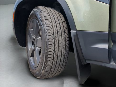 Used 2020 Land Rover Defender 110 HSE image 64