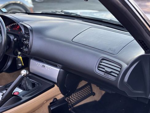 Used 2004 Honda S2000 Base 2dr Convertible image 17
