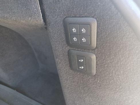 Used 2019 Land Rover Range Rover Sport HSE AWD/4WD image 28