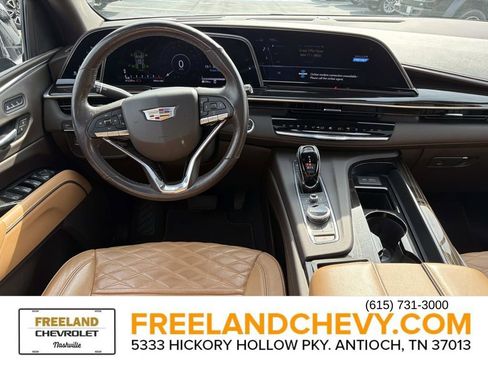 Used 2023 Cadillac Escalade Premium Luxury image 20