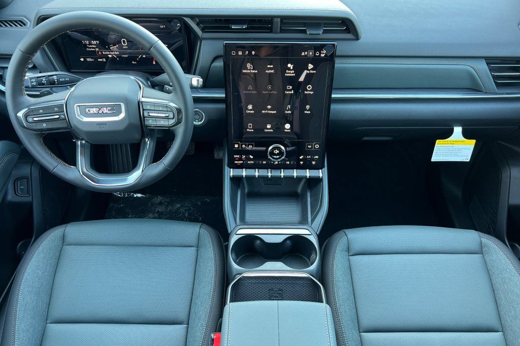New 2026 GMC Terrain AT4 w/ Technology Package II AWD/4WD image 10