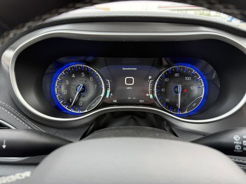 New 2026 Chrysler Pacifica Select FWD image 20