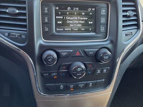 Used 2016 Jeep Grand Cherokee Laredo w/ Quick Order Package 23E image 13